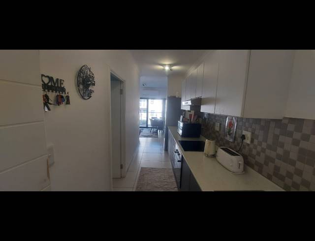 1 BEDROOM APARTMENT FOR SALE IN UMHLANGA RIDGE